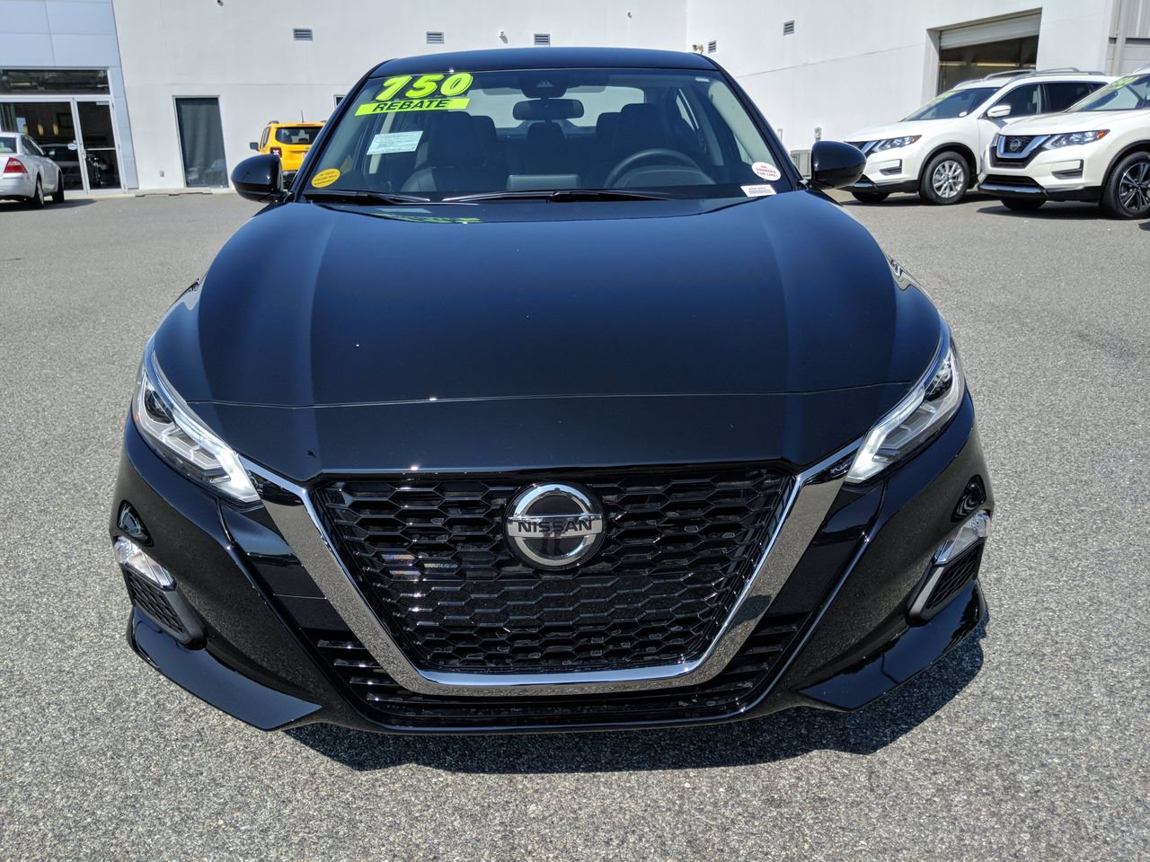 New 2020 Nissan Altima 2.5 SR FWD 4dr Car