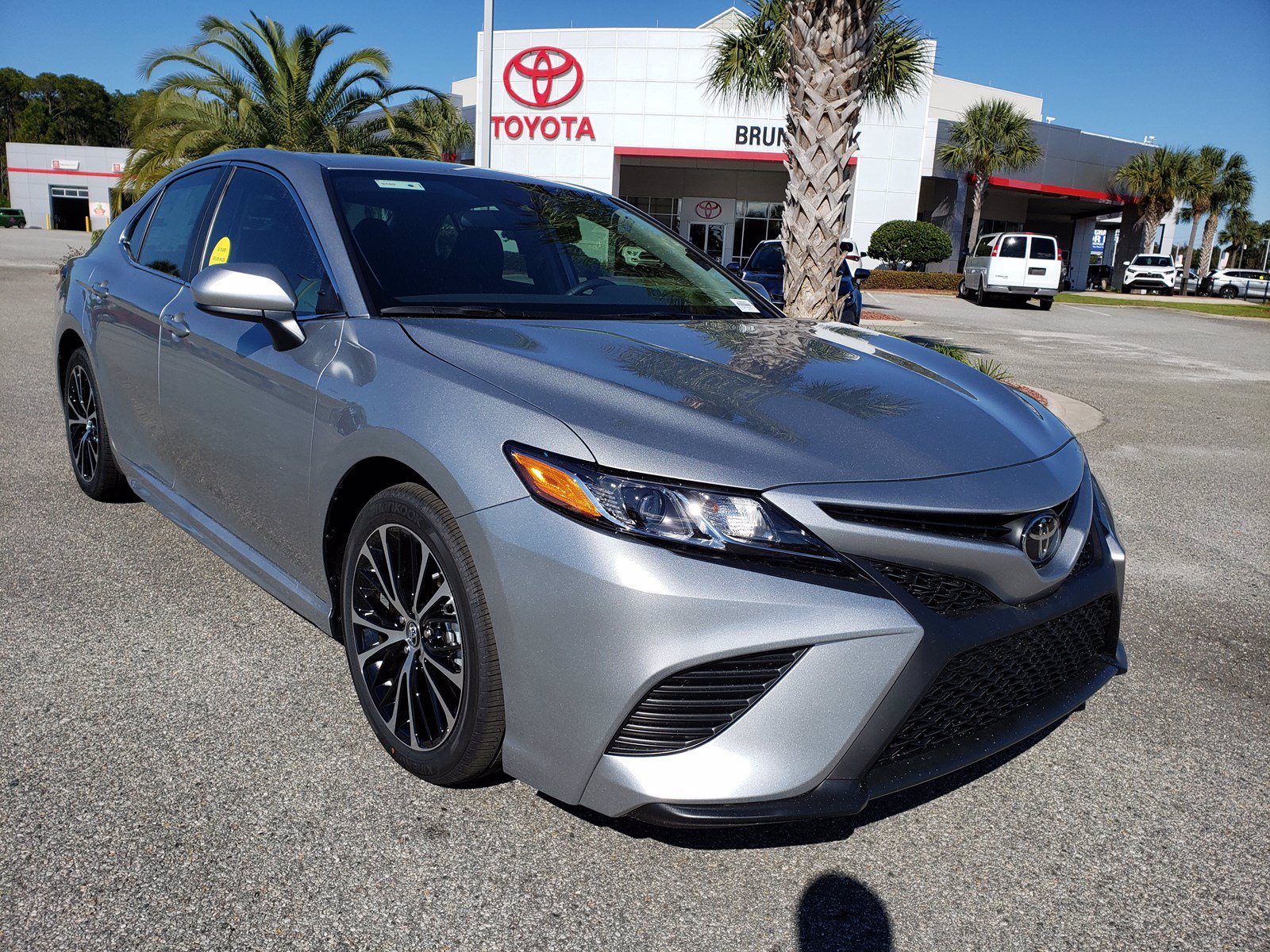 New 2020 Toyota Camry SE FWD 4dr Car