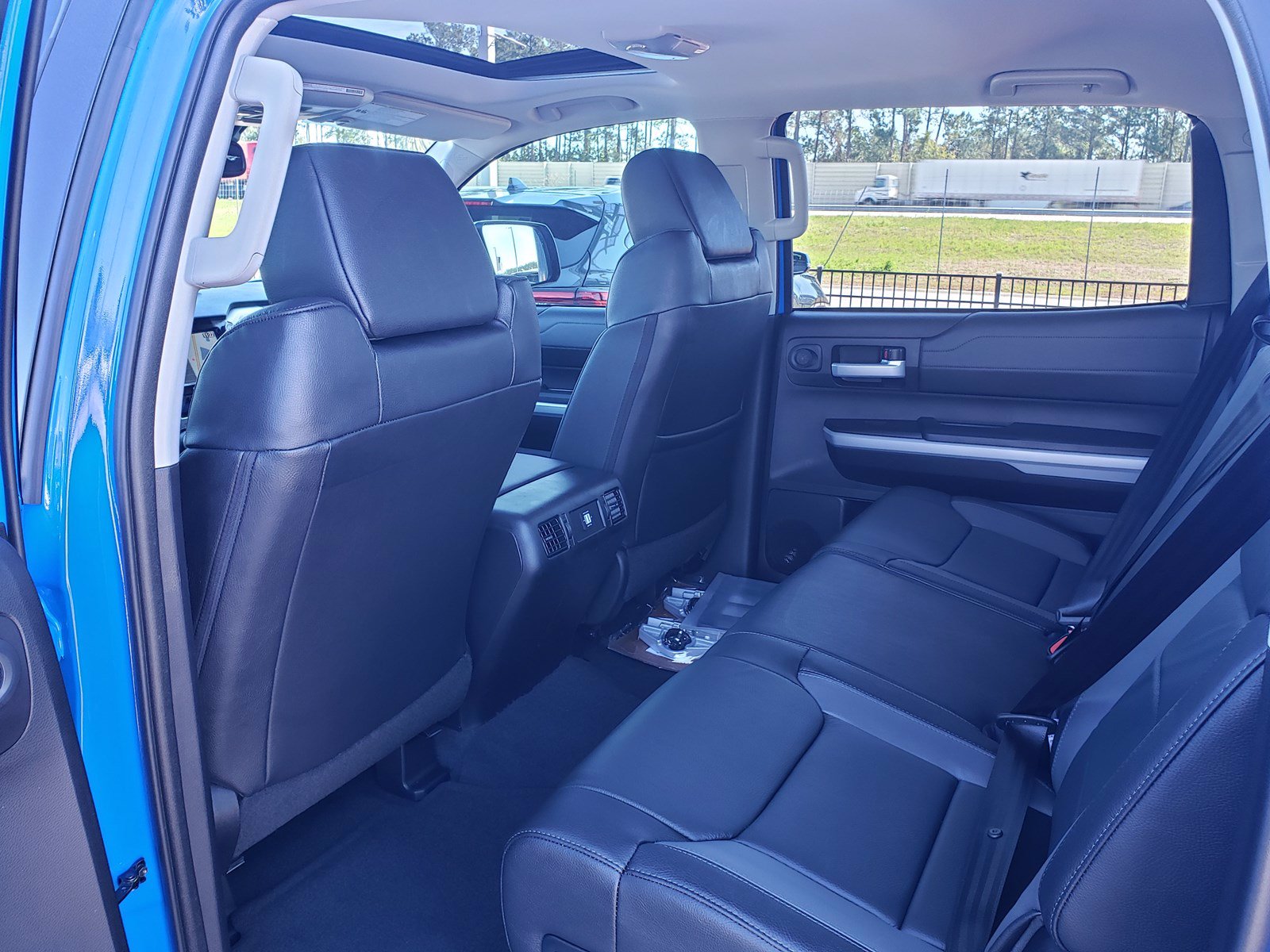 New 2020 Toyota Tundra 4WD Limited 4WD Crew Cab Pickup