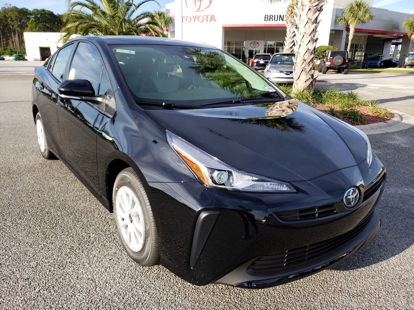 New 2020 Toyota Prius L Eco Fwd Hatchback 3621