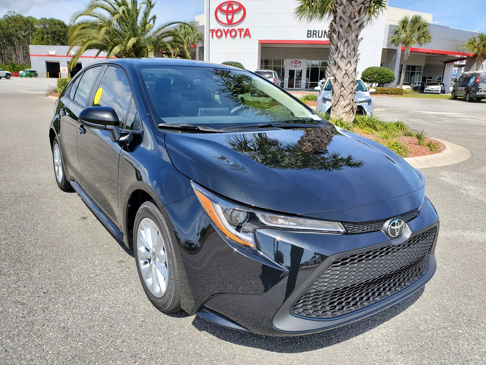 New 2020 Toyota Corolla LE FWD 4dr Car